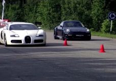 Bugatti Veyron vs 911 Turbo Switzer R750
