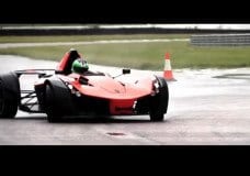DRIVE - Chris Harris Test BAC Mono
