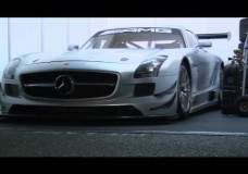 Mika Hakkinen comeback met de Mercedes SLS AMG GT3