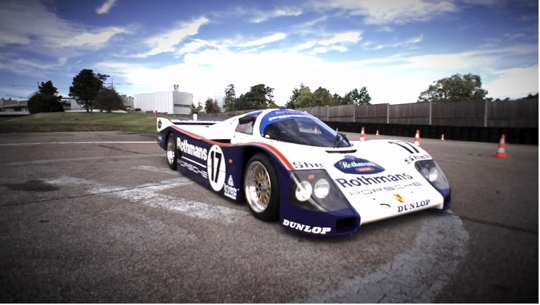 Chris Harris volgas in een Porsche 962