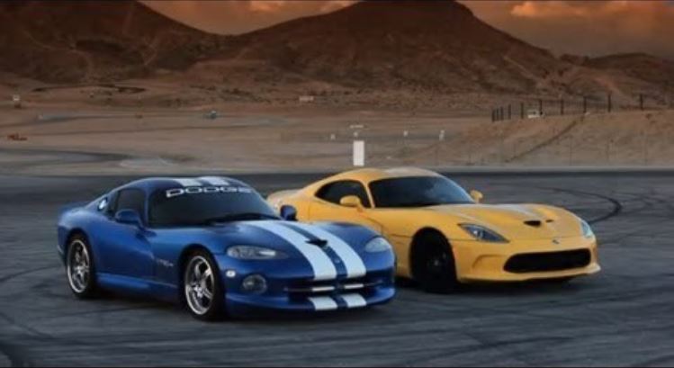 2013 SRT Viper GTS vs 1997 Dodge Viper GTS