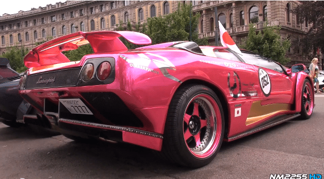Roze Lamborghini Diablo GT met Powercraft uitlaat