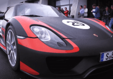 Chris Harris test Pre-Production Porsche 918 Spyder