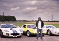 Ford GT40 vs Ford GT vs Ford GT70 Drag Race