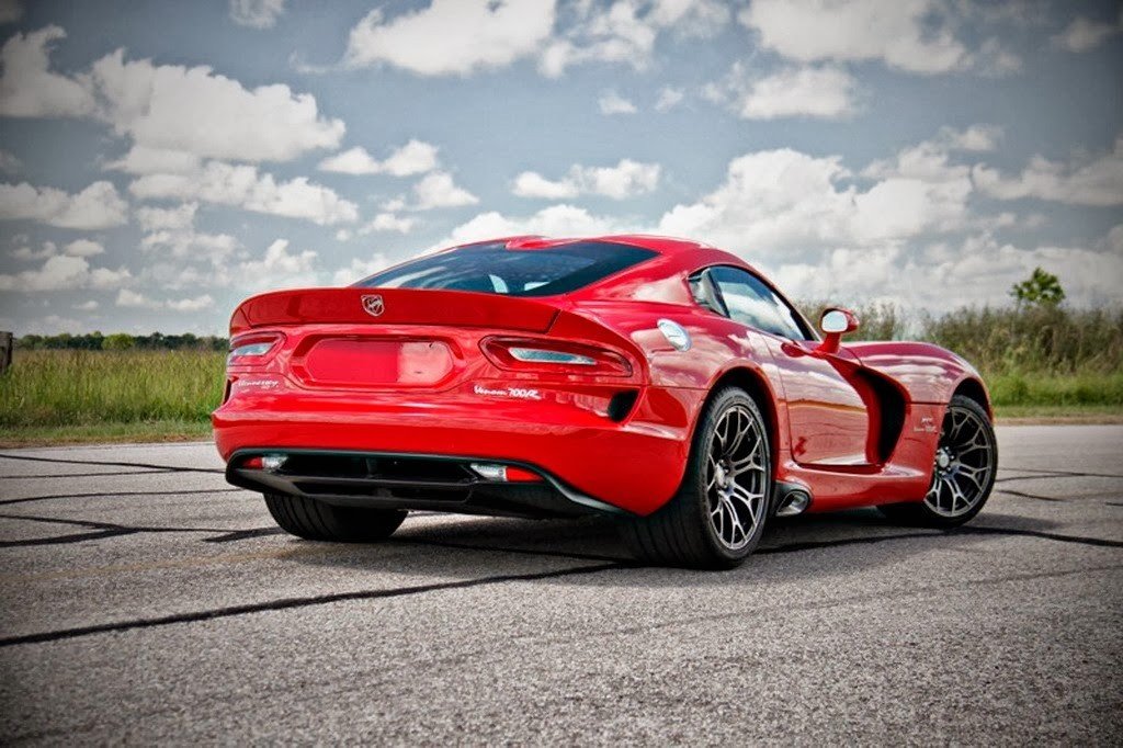 SRT Viper Heeft 700 pk Dankzij Hennessey