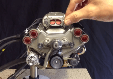 De kleinste V8-motor ooit gemaakt