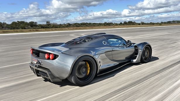 Is de Venom GT met 435.2 km/h echt de snelste?