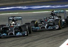 F1 Battle - Hamilton vs Rosberg Bahrain 2014