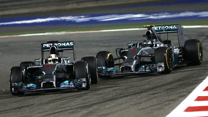 F1 Battle - Hamilton vs Rosberg Bahrain 2014