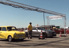 Turbo Trabant vs Nissan GT-R