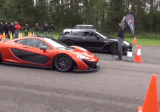 Zie een McLaren P1 337,6 km/h klokken