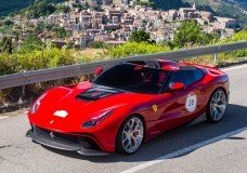 Ferrari F12 TRS in al zijn glorie