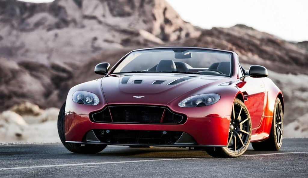 Aston Martin V12 Vantage S Roadster Promo