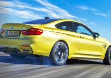 Track Battle: BMW M4 vs Porsche 911 Carrera