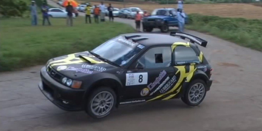 10.000 RPM Toyota Starlet Rally Car