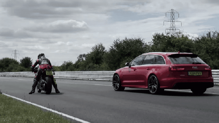 Audi RS6 en Ducati 1199 Panigale R Track Battle