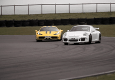 Chris Harris test 458 Speciale & 911 GT3