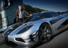 Tiff Needell houdt track battle met Koenigsegg One:1 en Volvo Truck