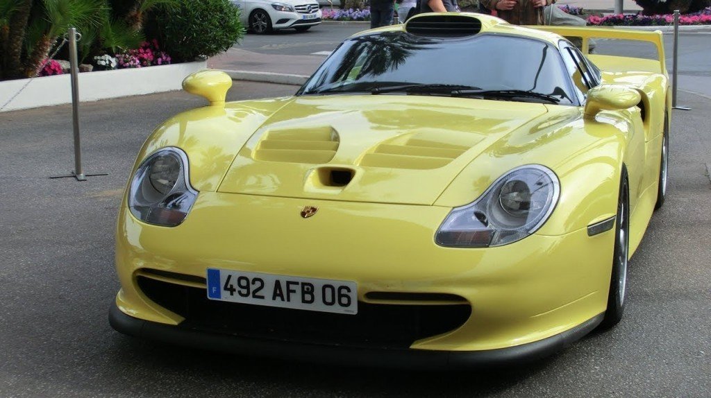 Porsche 911 GT1 in Cannes gespot