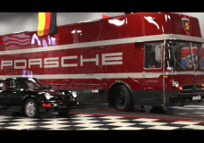 Deze Mercedes vrachtwagen vervoerde Porsche raceauto's