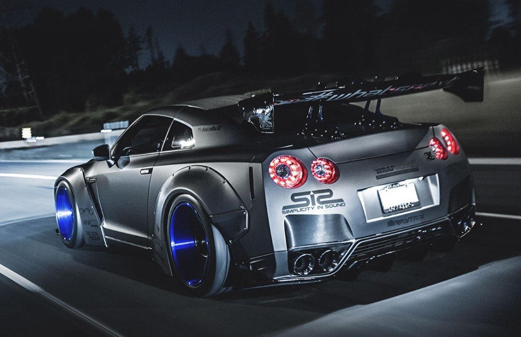 Prachtige Docu over een Liberty Walk R35 Nissan GT-R