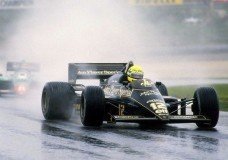Dertig jaar geleden won Senna zijn eerste Grand Prix