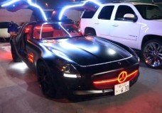 Only in Japan: Mercedes SLS AMG Neon