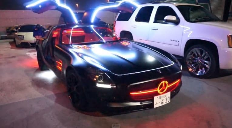 Only in Japan: Mercedes SLS AMG Neon
