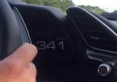 Ferrari 488 GTB tikt 341 km/h aan