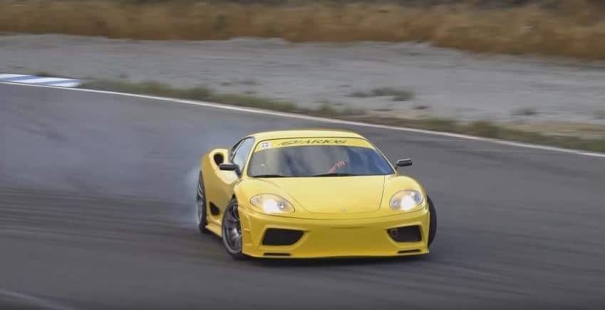 Japper laat zien hoe je een Ferrari 360 drift