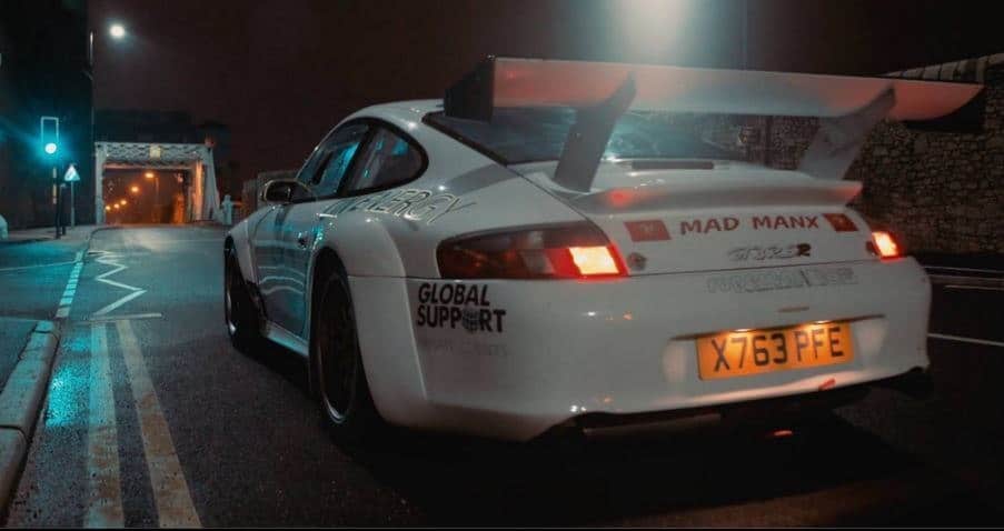Porsche 996 GT3 RSR nachtrit door Liverpool