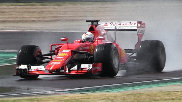 Vettel test brede 2017 Pirelli banden op Fiorano