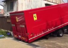 Ferrari 458 Container