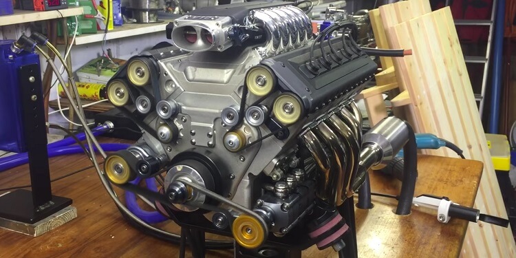 125cc V10-motor