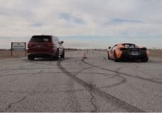 McLaren 570S vs Jeep Trackhawk