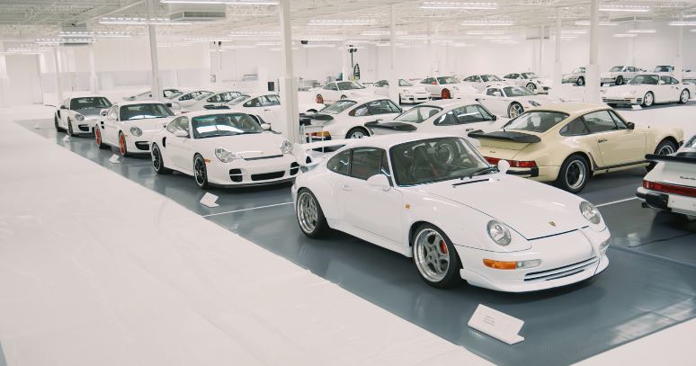 The white collection Porsche