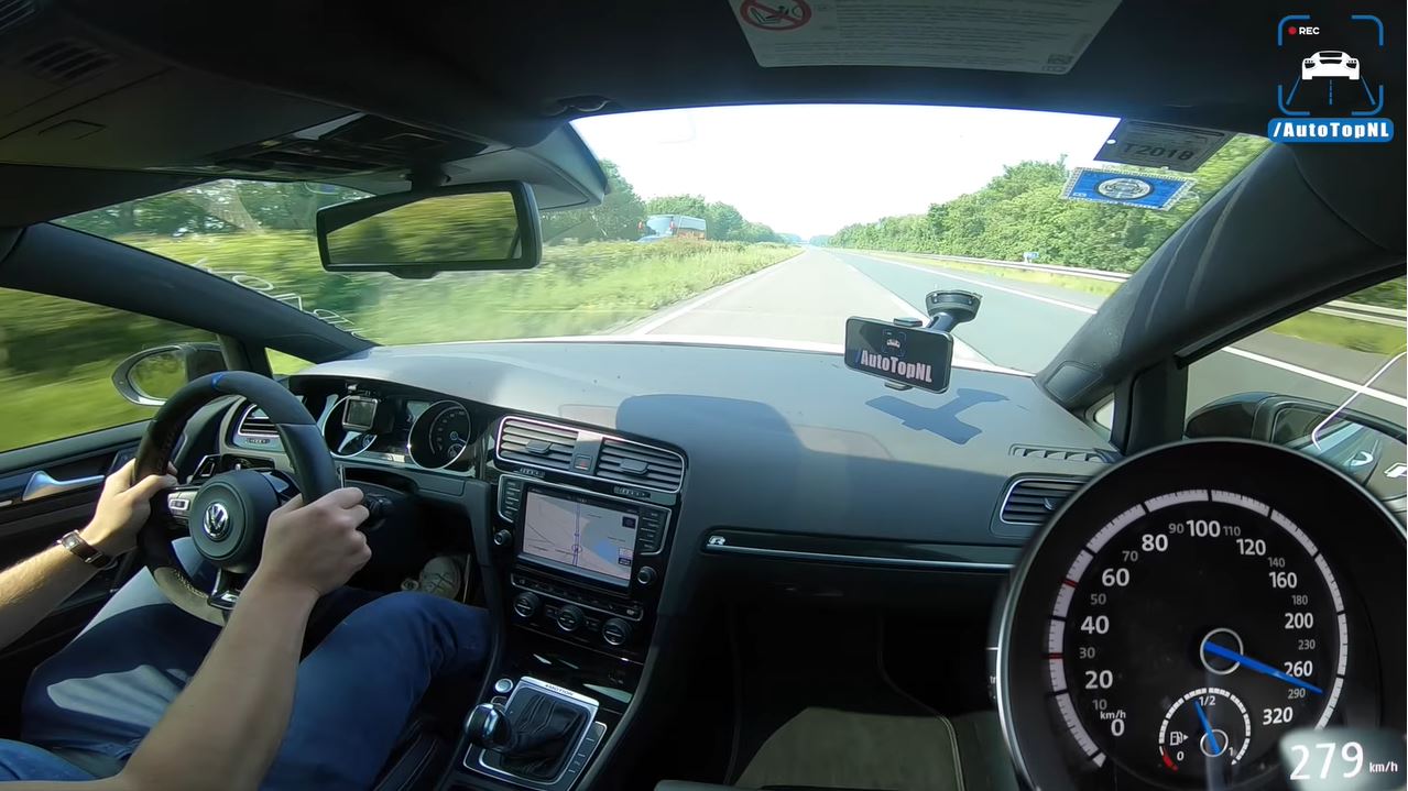 Volkswagen Golf R Mk7 haalt 280 kmh op de Autobahn