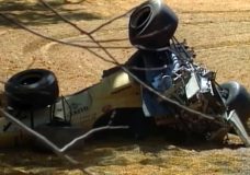 Martin Brundle's enorme crash tijdens de 1996 Australian GP