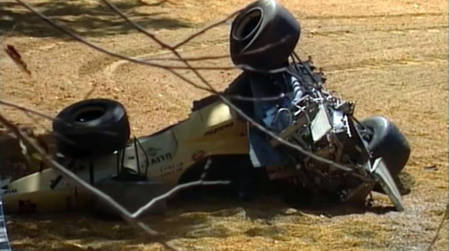 Martin Brundle's enorme crash tijdens de 1996 Australian GP