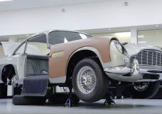 Aston Martin gaat 25 DB5 Bond-auto's bouwen
