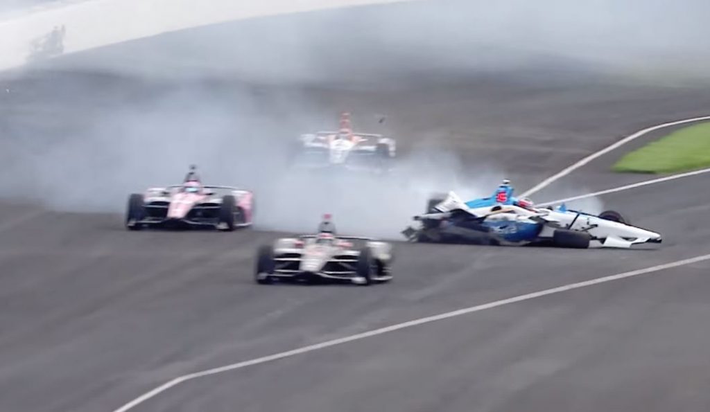 Felix Rosenqvist crasht tijdens Indy 500 training