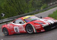 Ferrari 458 GT3 klinkt geweldig op bergpassen