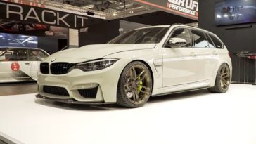 BMW M3 CS Touring