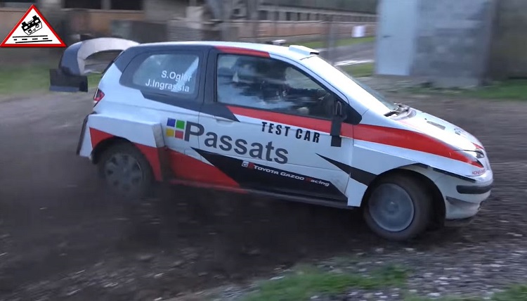 Heerlijke parodie op Ogiers Toyota WRC test