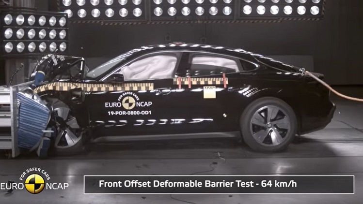 Porsche Taycan scoort 5 sterren in crashtest