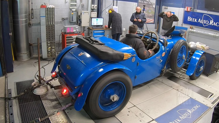 Op de rollenbank - Bentley 4.5 uit 1929