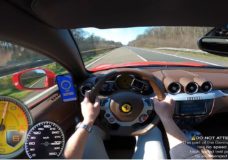 Ferrari FF 320 kmh