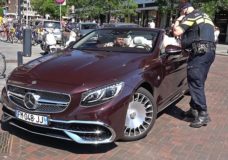 Memphis Depay door de politie gestopt in zijn Mercedes-Maybach S650