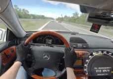 Mercedes-Benz CL 600 BRABUS naar topsnelheid op de Autobahn