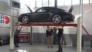 Porsche 911 Carrera met 296.451 km